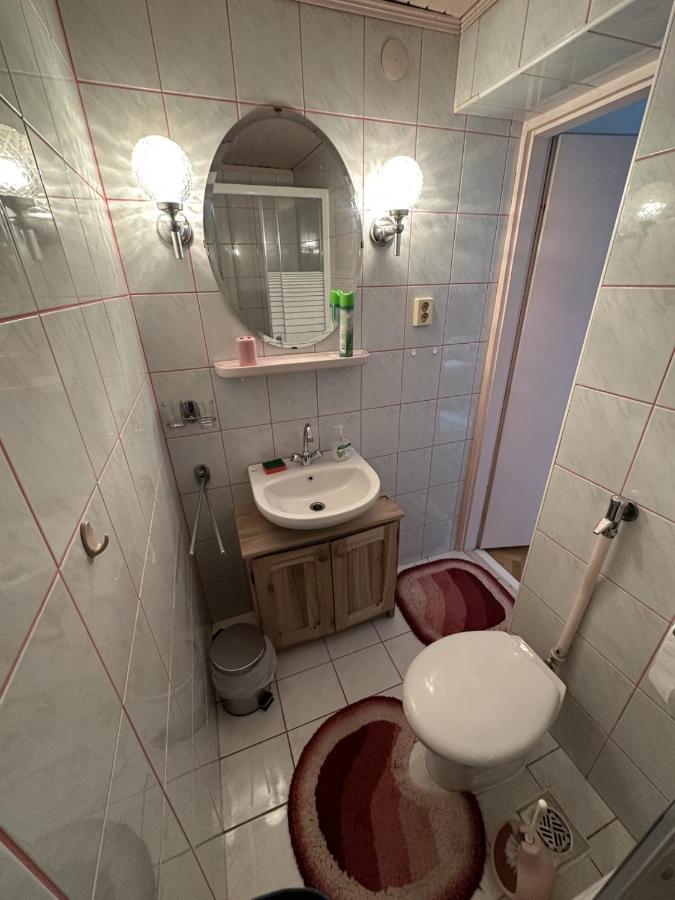 Haus Gizella Hotel Harkány Екстериор снимка